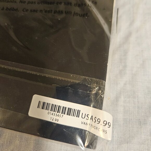 Vampire Finger Rings - Picture 3 of 3